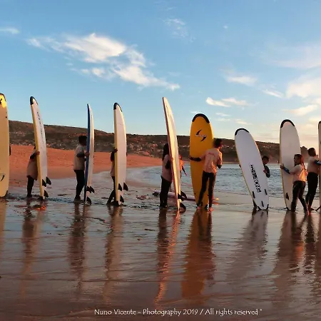 Casas Bernardes 아파트 에리세이라